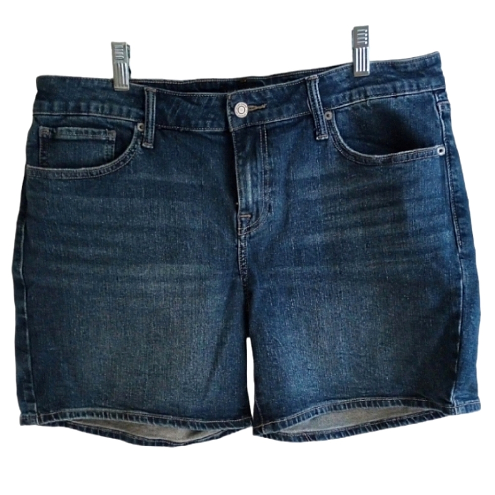NWT  LUCKY BRAND   SHORTS
